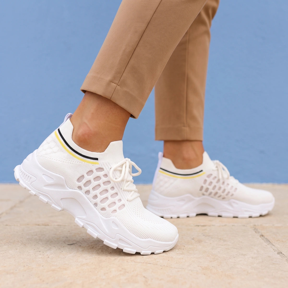 Isabel Wide Toe Arch Support Walking Sneakers - White