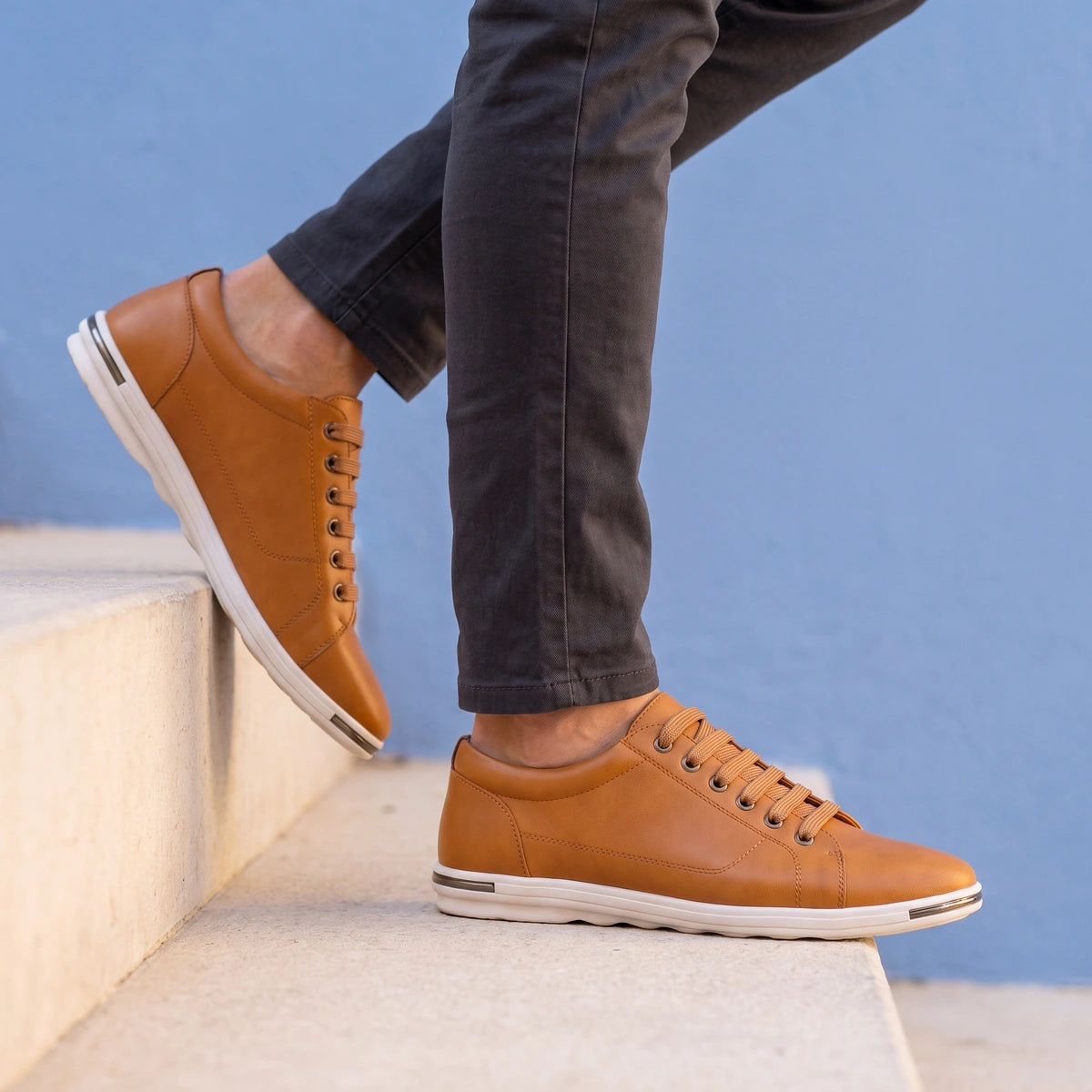 Jake Leather Smart Casual Low Top Sneakers - Brown